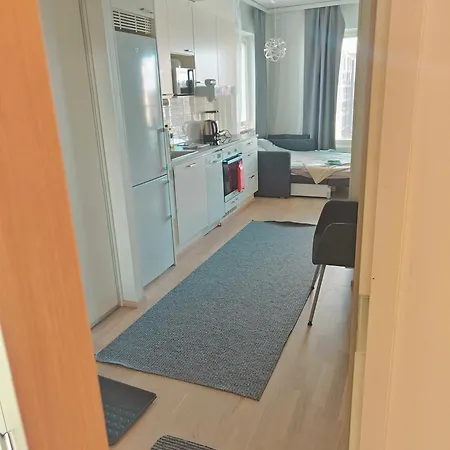 Apartment Haermaelaen Kotoisa - Valoisa Yksioe - Free Parking & Wifi